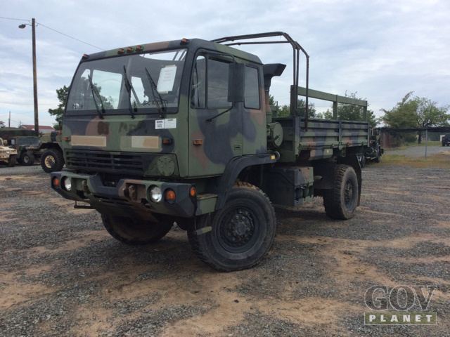 沖縄米軍実物 USMC 車両用 ナンバープレート 中古