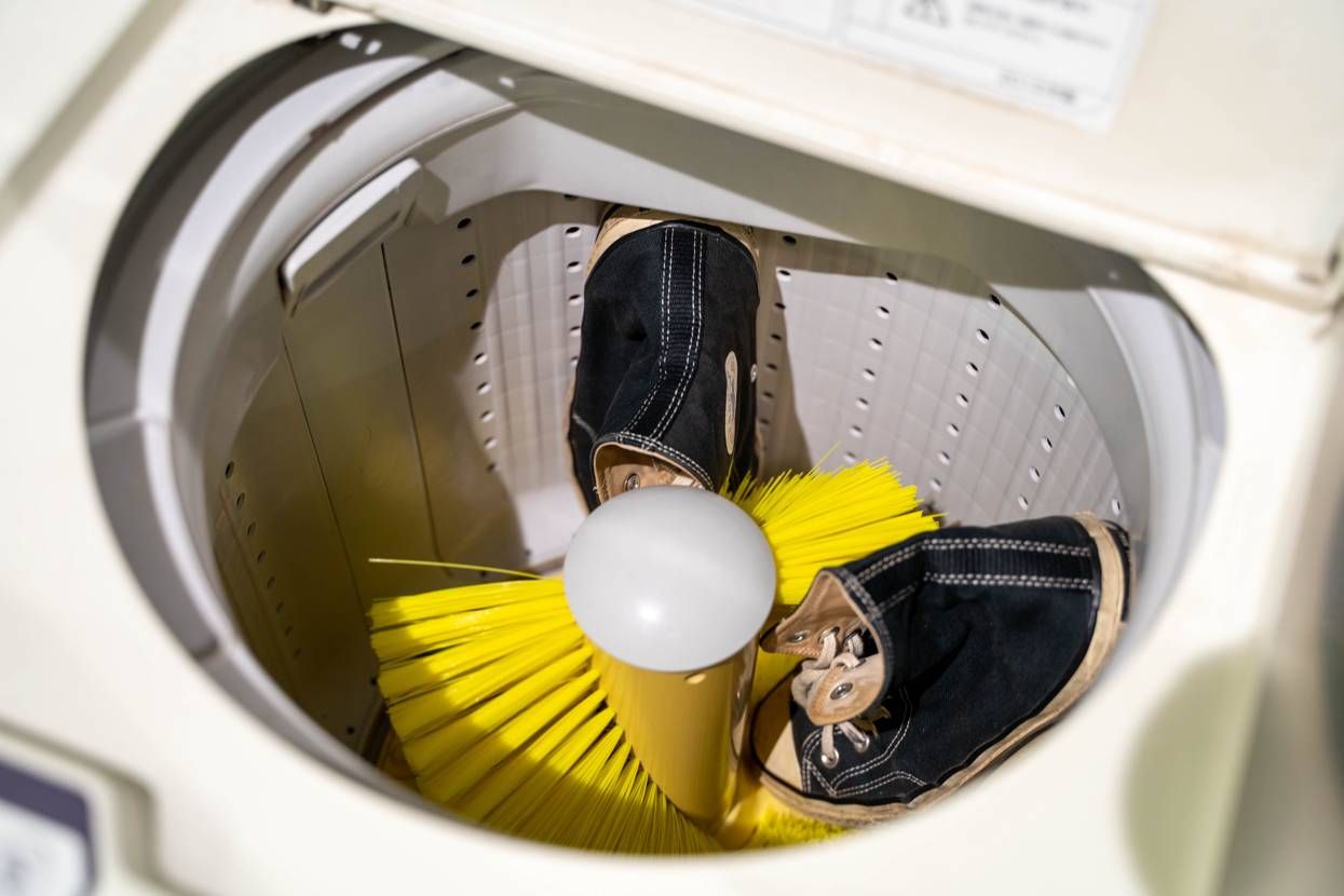 シューズ洗濯コインランドリー機で簡単にできる方法 - TREND SHOES