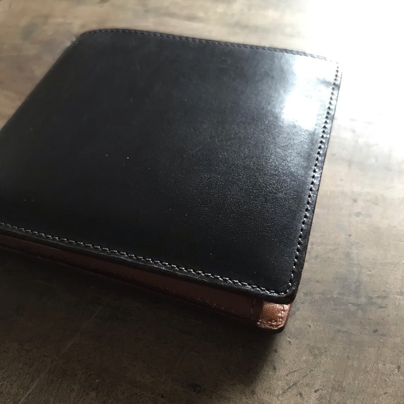 革財布の寿命はどのくらい？買い替え時期の目安と財布を長く使うコツアルファジャーナル