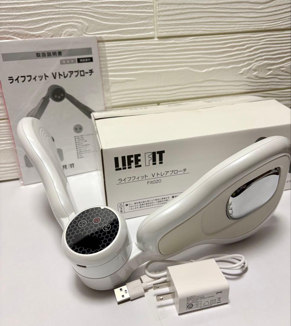 玄関やエントランスのアプローチを、間接照明で演出するとオシャレに。しかも、電気代は１日１円以下！！寒くない快適な家づくりと暮らしかた：一条工務店i-smartで快適な家を建てるイホーム 冬でも寒くない高断熱・高気密、防音、防犯でで快適な家づくり