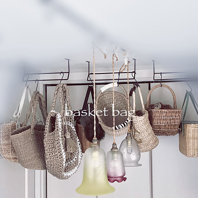 セリアのウォールバーが優秀！「じゃない」使い方も併せてチェックRoomClip mag暮らしとインテリアのwebマガジン