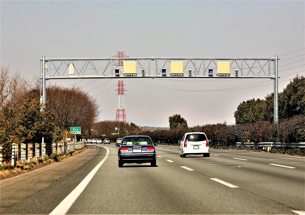 オービス情報 首都高 湾岸線 東行 千鳥町～湾岸市川IC 西行市川料金所横clicccar.com