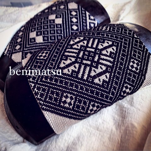 J547 扇子 能扇 京都 十松屋福井 紅緋地に吉兆瑞雲 観世鎗