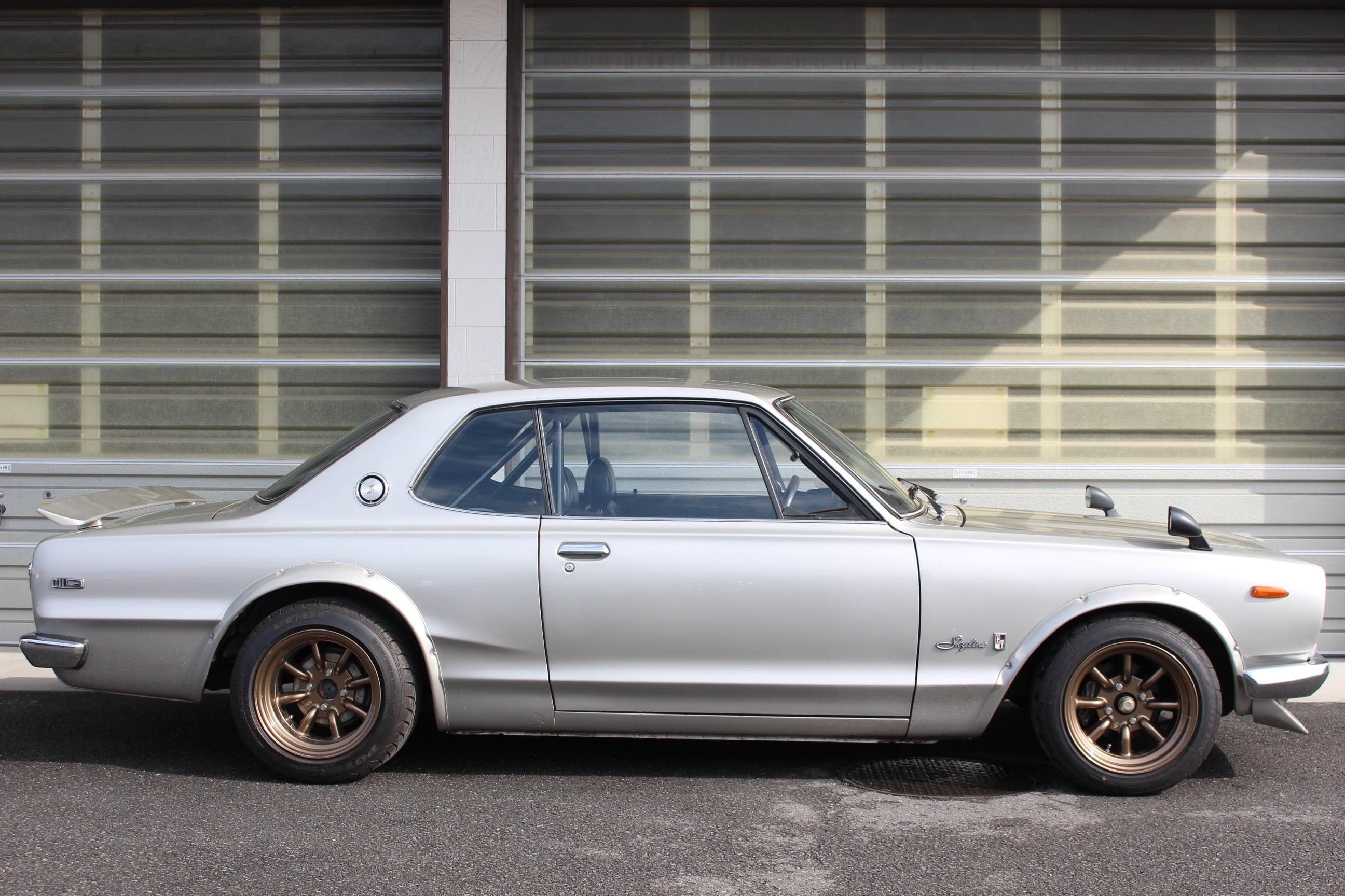 スカイライン1500スポーティーdx ハコスカ旧車ガレージ 車楽