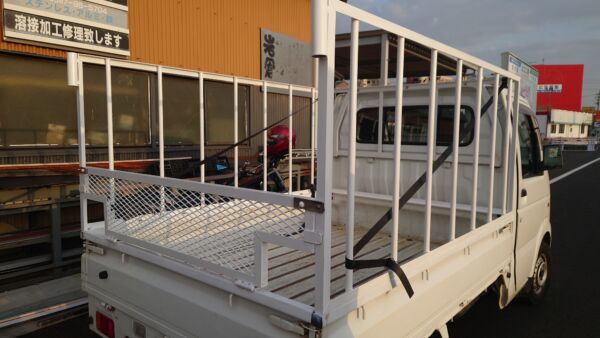 俺の単管工作 軽トラ 鳥居、荷台強化 TPJ単管ビス止めジョイントかん太オンラインショップ