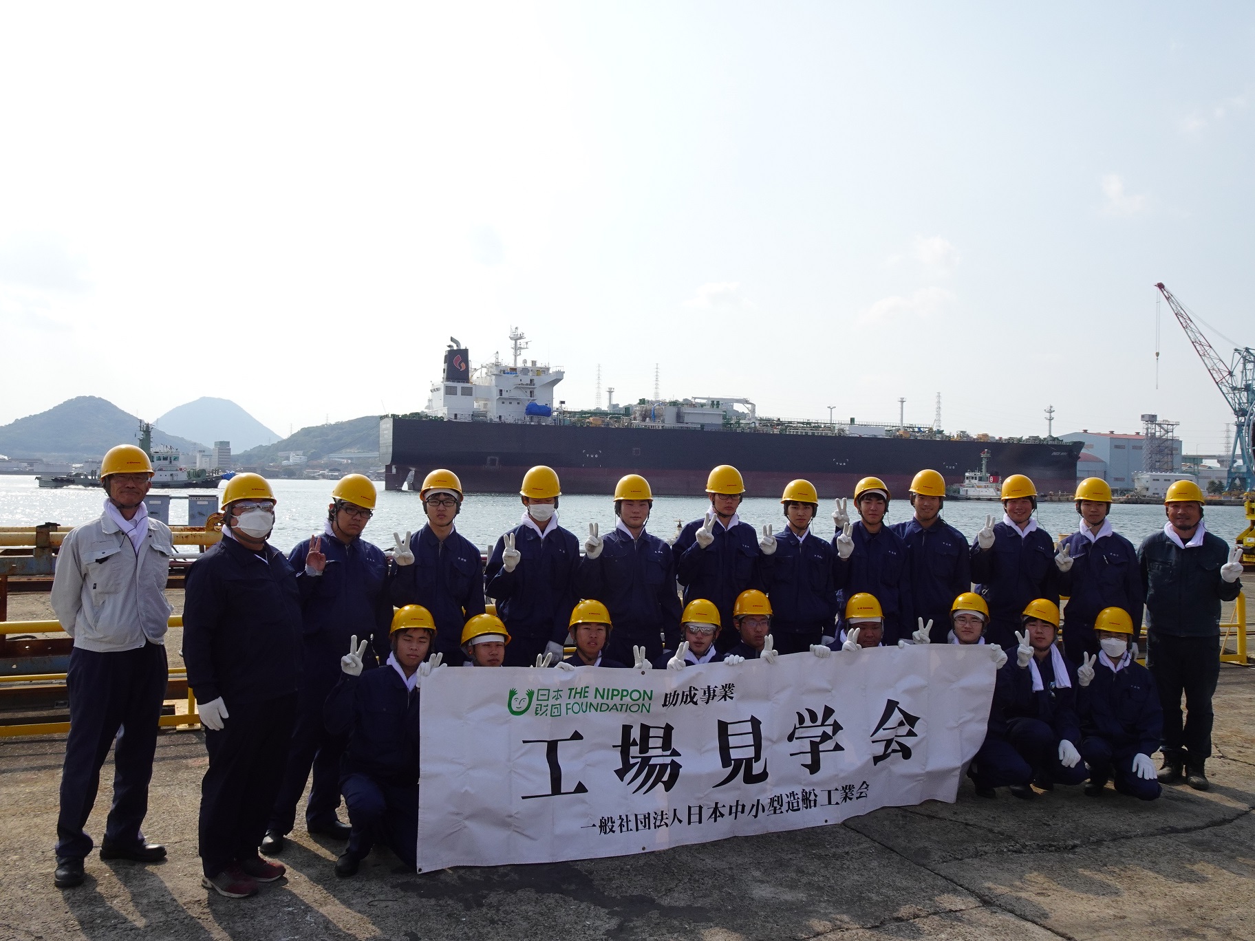 今日は川崎重工坂出工場にランチ提供！ よろしくお願いします。川崎重工ランチ提供food_track_meets季聞屋昔ながらの中華そば500円弁当