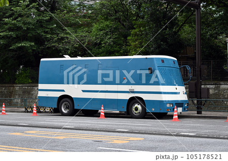 常駐警備車に警護される救急車 ？ 安倍晋三元総理国葬警備 Resident security car guarding ambulances