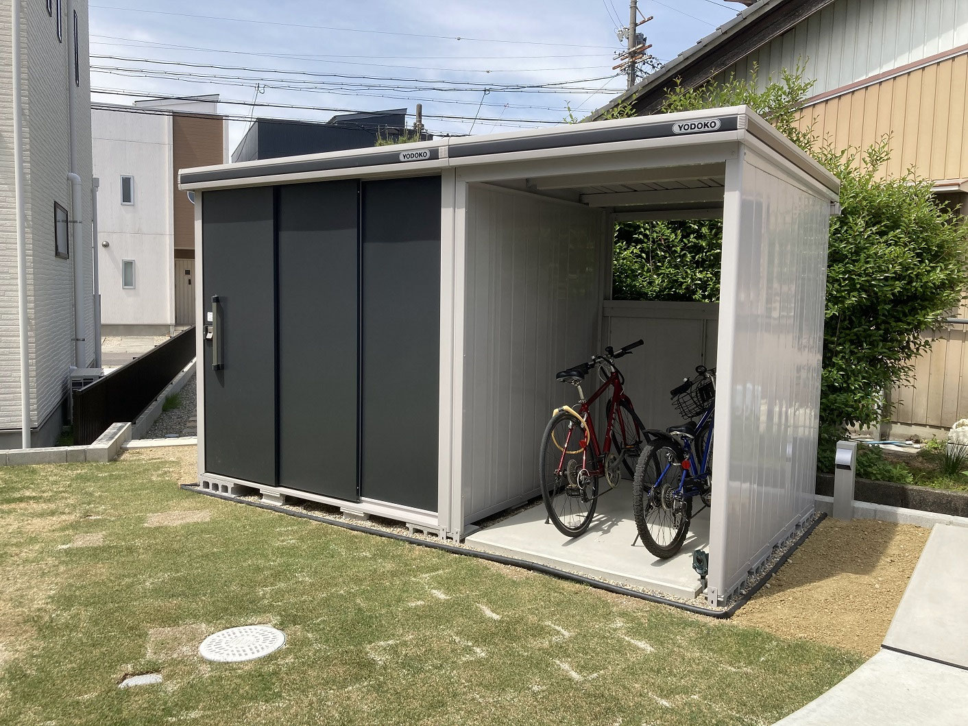 ヨド物置エルモコンビで自転車も収納 袋井市Ｔ様邸浜松・磐田・袋井のエクステリアならハマニグリーンパーク