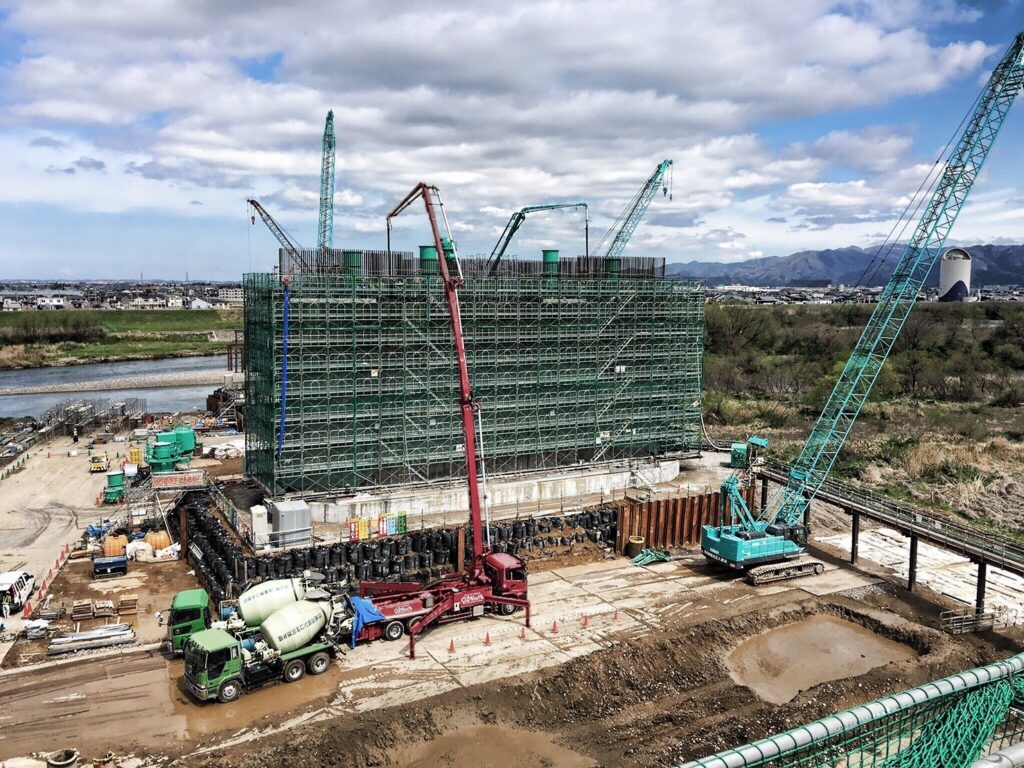 ミキサー車と容量公式 静岡県志太榛原生コンクリート協同組合静岡県藤枝市生コン