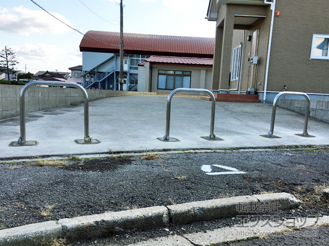 形はいくつある？ 使いわけは？ 意外と知らない「車止め」の種類と役割クルマ情報サイトｰGAZOO.com