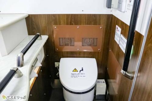 高速バス内トイレの恥ずかしさを克服する - たびTips