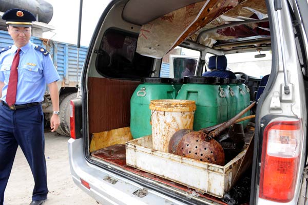 中国人每年吃掉300万吨“地沟油” - BBC News 中文