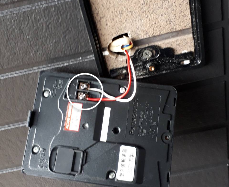 インターホン交換・取付けをDIYで！資格不要でできる種類と手順を解説