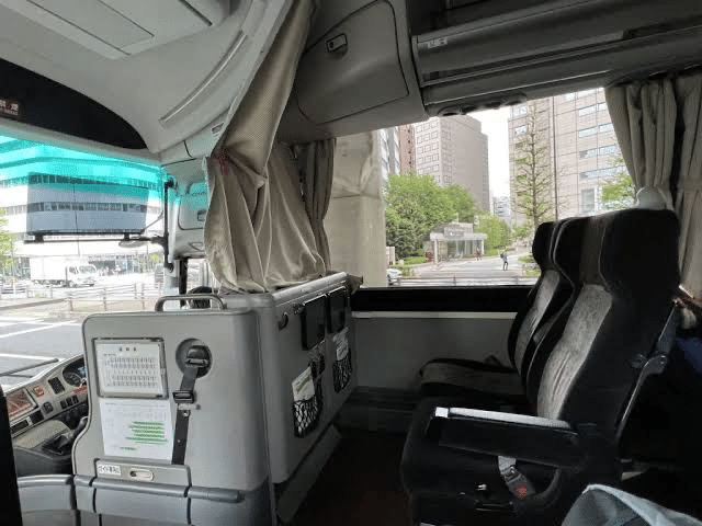 高速バスのトイレに関する完全ガイド - Flushful Days