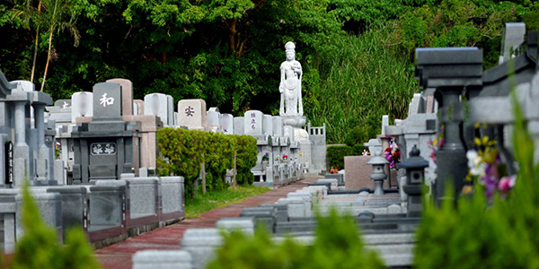 お墓の移動にかかる費用は？費用の相場と手続き方法を解説！ みんなが選んだ終活