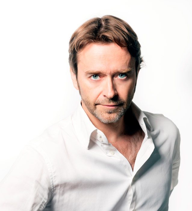 フリー写真考え込む日本人男性パブリックドメインQ：著作権フリー画像素材集