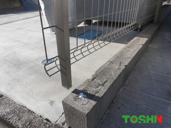 木製フェンスの再修理と壊れた原因 – WATANABE Takeshi