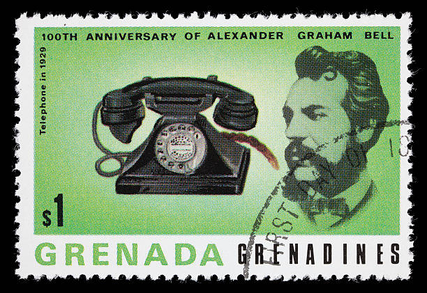おはようございます。 本日4 18 金 は発明の日💡 グラハム・ベルが電話機を発明してから14年後の1890年に、日本初となる東京〜横浜間での電話サービスが開始しました☎️初期の電話料金は？ 黒電話のデザインの謎意外と知らない「電話」にまつわる歴史を紹介します
