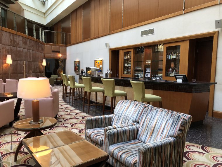 フリー素材 ホテルの入り口 3枚背景イラストみんちりえ