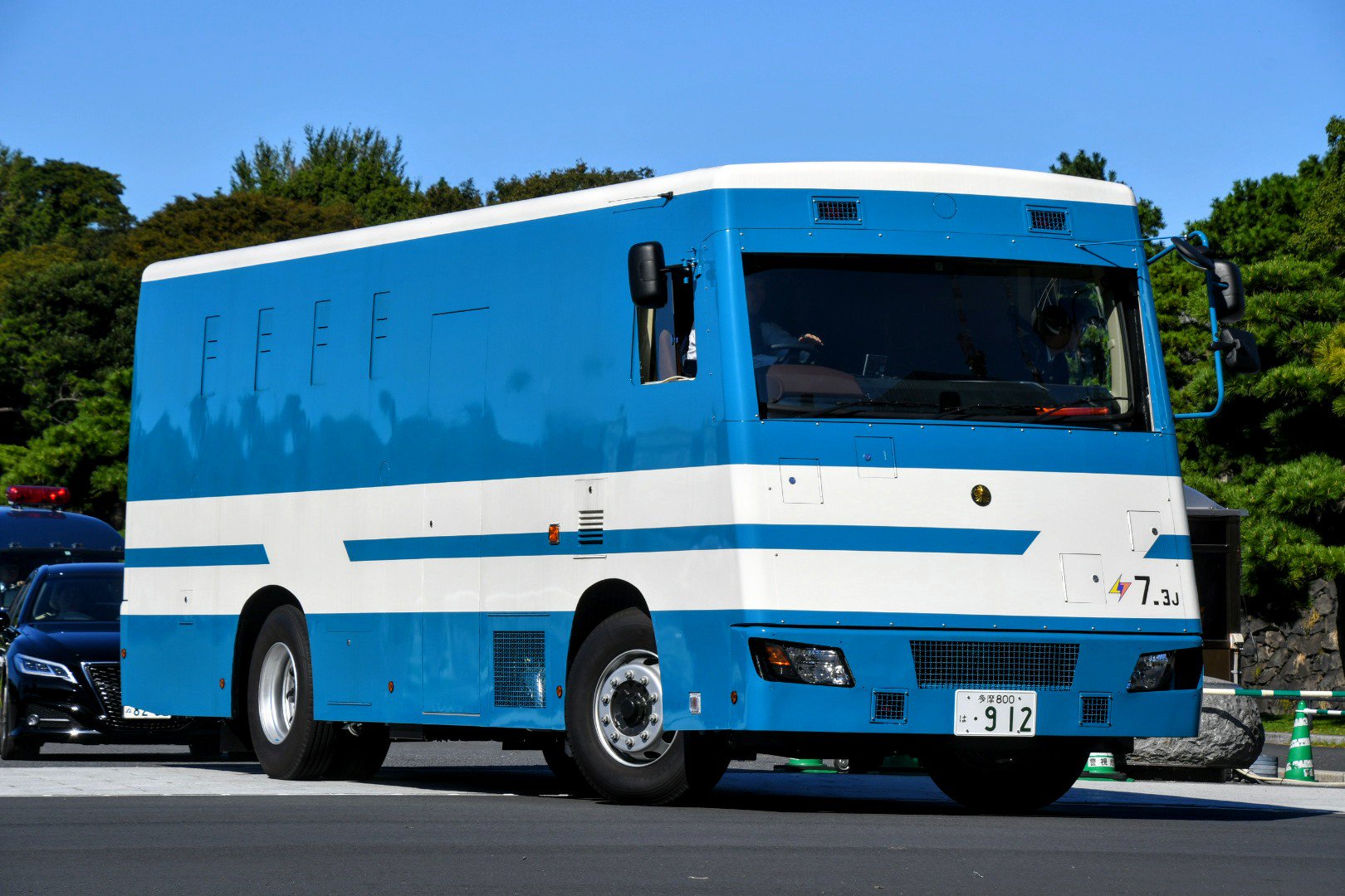 スーパーグレート常駐警備車