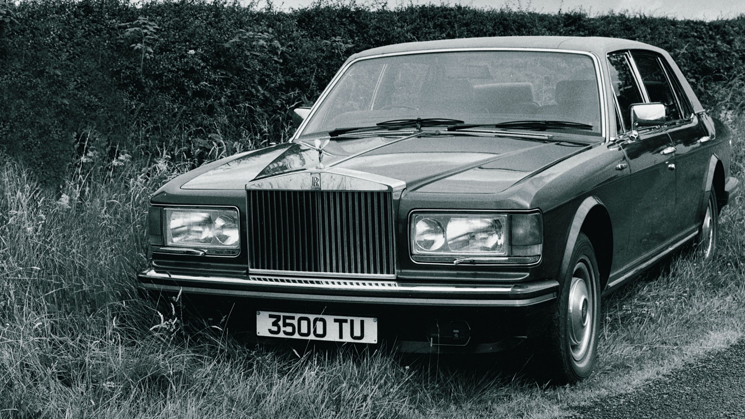 ロールス・ロイス スペクター 1分で読めるスーパーカー解説 2024年最新版- Webモーターマガジン