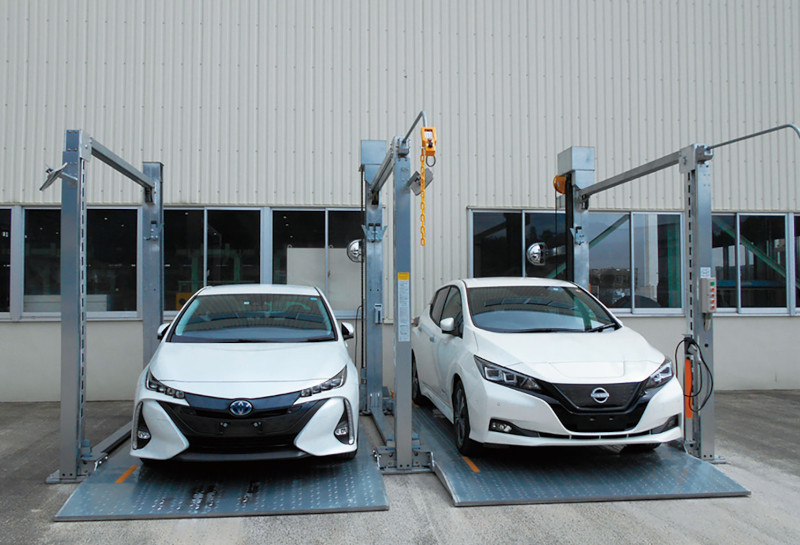 2段式駐車装置『楽ラック RAK-LUCK 』株式会社ワンライト