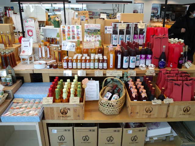 ディスプレイステージ 台 飾り台 ステージ ディスプレイ 装飾台 インテリア 陳列台 商品陳列 観葉 台 花台 木製 おしゃれ 棚 北欧 完成品かわいい 木 天然木 無垢 チーク ナチュラル 収納 チーク材 送料無料 アジアン家具 バリ雑貨 KANMURYOUＫＡＮＭＵＲＹＯＵ