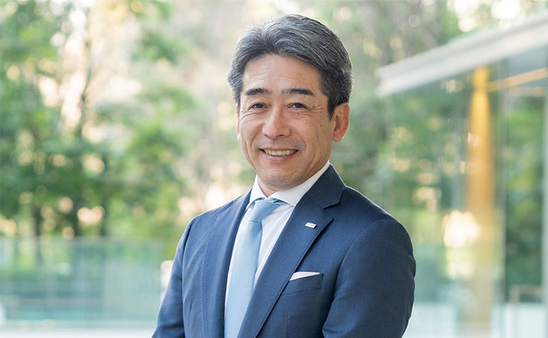 社長挨拶企業情報ファイルとテプラのキングジム