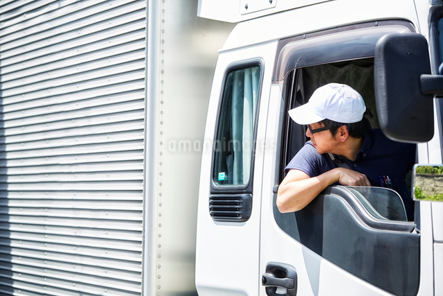 1,032 トラック 運転席 Stock Photos, High-Res Pictures, and Images - Getty Images