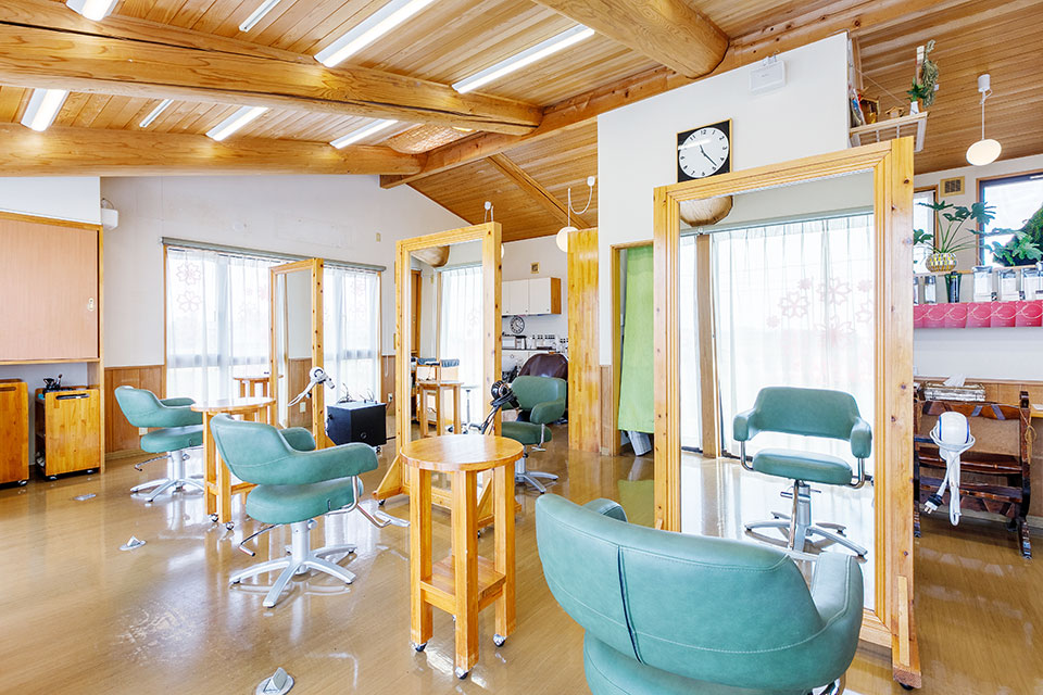 elima 武蔵小杉所属・ メンズパーマ特化棚橋大翔の美容室・美容院・美容師情報ミニモ