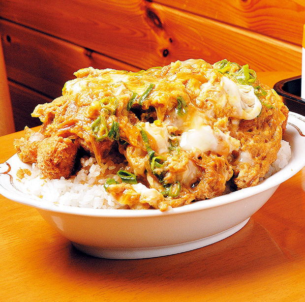 富士そばが「カツカレー」よりも「カツ丼」をオススメする深い理由 東京ソバット団- メシ通ホットペッパーグルメ