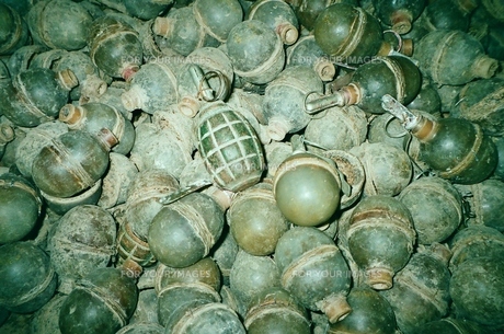 楽天市場 UFC スプリングパワーグレネード M67手榴弾型 BB弾拡散式グリーン手りゅう弾 ハンドグレネード M67スプリンググレネード エアソフトゲーム用 BB弾拡散式手榴弾 エアソフト戦術装備 ミリタリーゲームアクセサリー エアソフトバトルグレネード