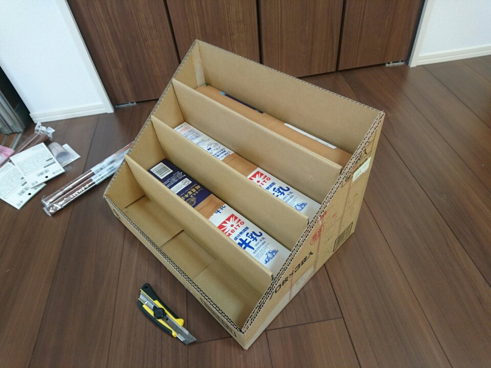 絵本棚をダンボールで作ろう♪子どもが使いやすく本好きになる収納の作り方オウチーク