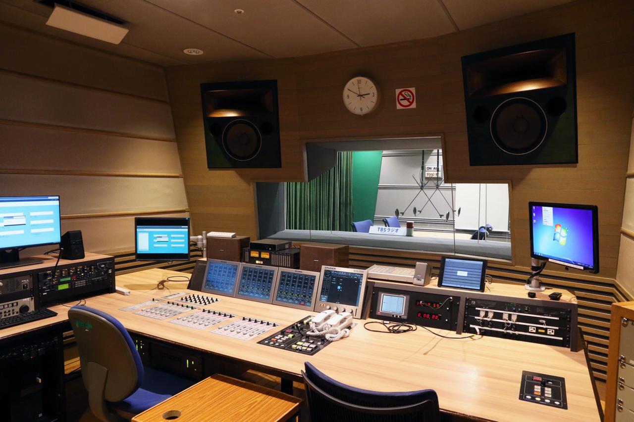 収録スタジオのご案内ラジオ・音声収録、動画撮影にも◎新宿駅チカSEstudio