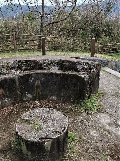 長崎県の離島に残る旧日本軍の秘密基地長崎県 壱岐市 秘密基地 軍事施設 砲台跡 弾薬庫 発電所跡 福岡探検倶楽部