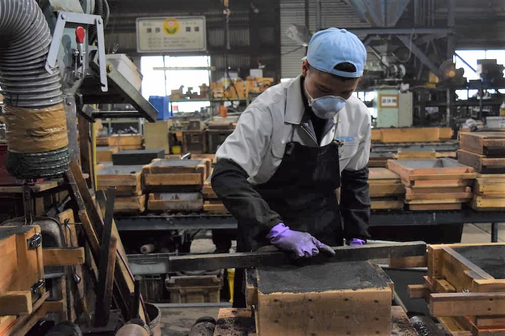 求む。鋳物職人東日本金属株式会社すみだの仕事