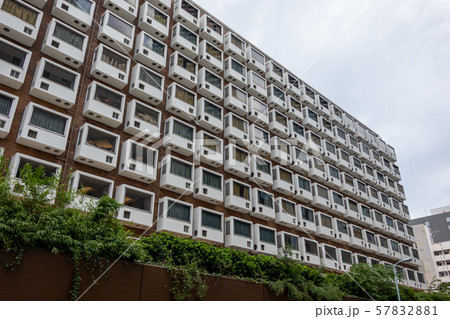 グランクレールHARUMI FLAG ケアレジデンス 中央区 の施設情報・料金 -介護付有料老人ホーム 一般型特定施設入居者生活介護サービス付き高齢者向け住宅ロイヤル介護