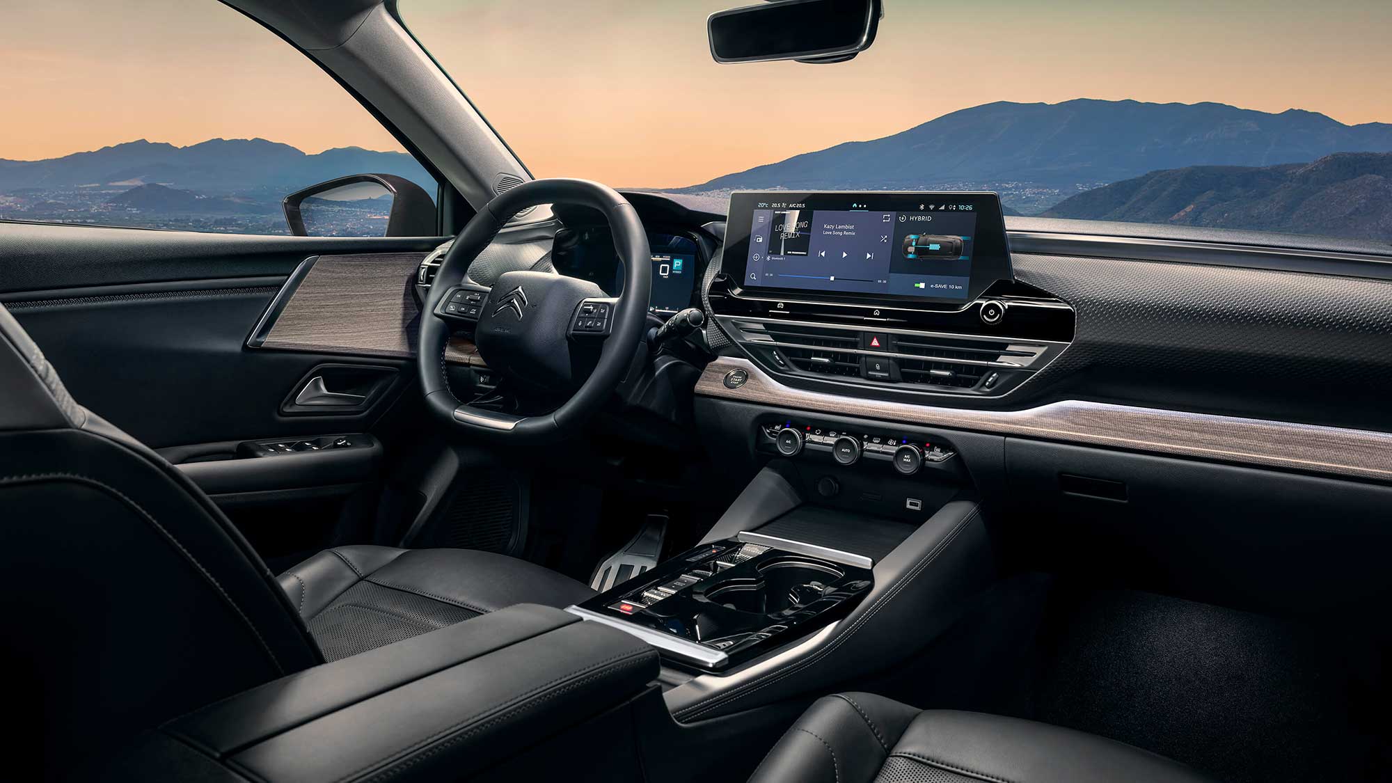 カラーデザイナーの仕事とは？ 新型プリウスの女性デザイナークルマ情報サイトｰGAZOO.com