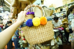 丈夫でタフなのが魅力！ エコバッグとしても使える異国感たっぷりのトートバッグ！Ray Magazineエプロン・帽子のDECHO・NAPRON