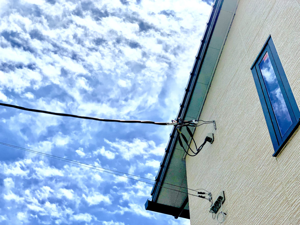 DV 線年度標示札：名伸電機株式会社