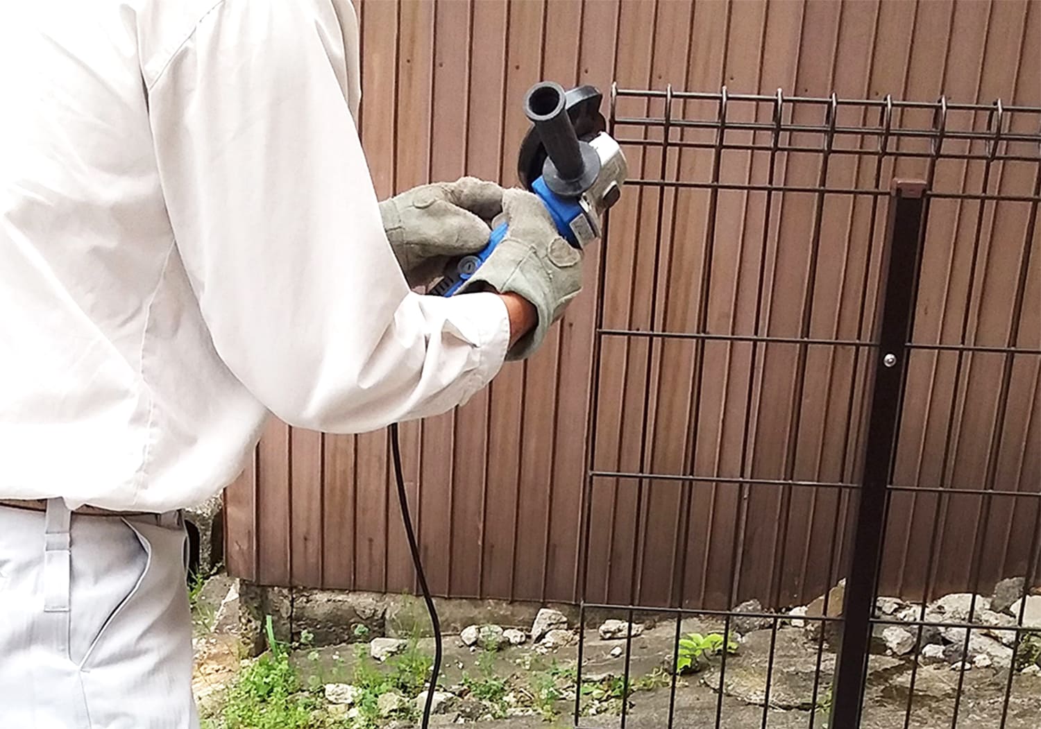 生垣を撤去して、ブロック・フェンスを設置した施工例をご紹介浜松・磐田・袋井のエクステリアならハマニグリーンパーク