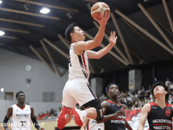 大谷翔平が１９３センチの女子プロバスケ選手と２ショ ファン驚がく「脚長い」「まったく同じ身長」ドジャースが公開 大リーグ デイリースポーツ online