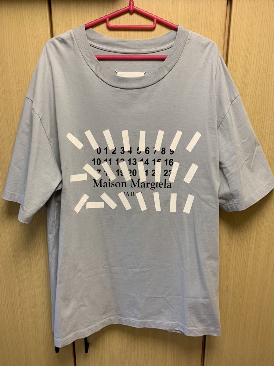 中古・古着通販 Maison MargielaメゾンマルジェラカレンダーグラフィックロゴTシャツ ホワイト サイズ:Sブランド・古着通販トレファク公式 TREFAC FASHION スマホサイト