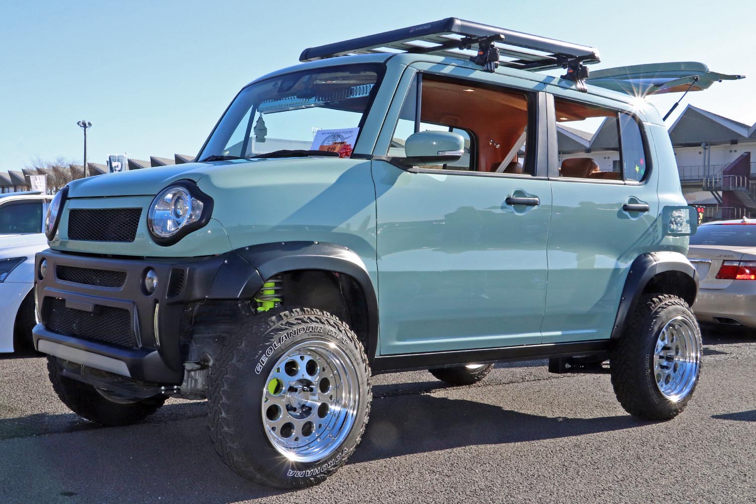 VRARVA IO ブラーバ イオ スズキハスラーベースのカスタムデモカーお披露目！お得なハスラーベース新車コンプリートカー価格は249万円税込で販売中！KUHL クール