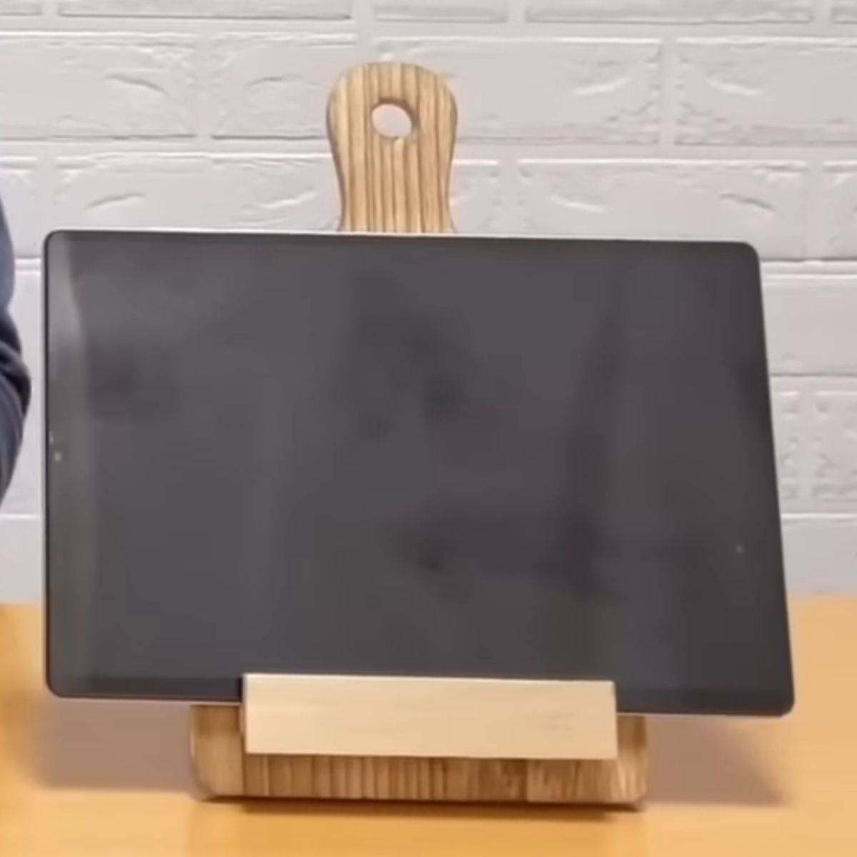 タブレットスタンド003iichi 日々の暮らしを心地よくするハンドメイドやアンティークのマーケットプレイス