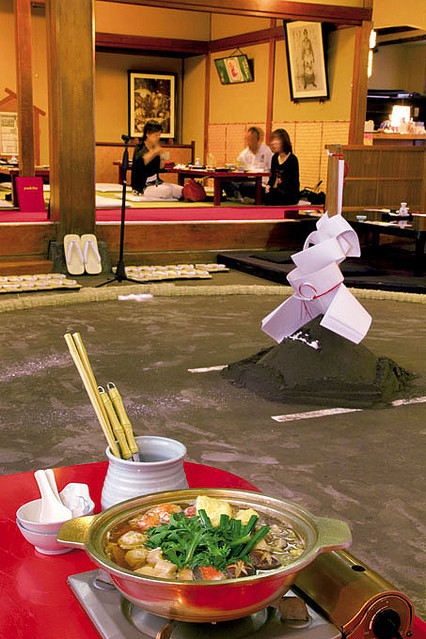 両国大人の雰囲気でちゃんこを食す-割烹 吉葉-│横綱物語