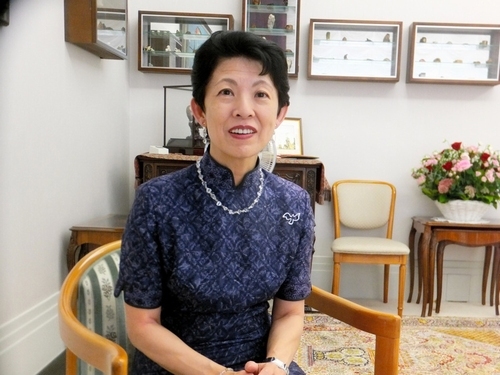 高円宮妃久子さまの母・鳥取二三子さんの葬儀・告別式、守谷絢子さん夫妻ら孫たちに囲まれて幸せな最期も「心残りは承子さまの花嫁姿か」週刊女性PRIME