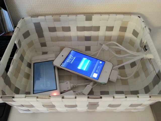 スマホの充電と置き場所 - タイヨウのイロ