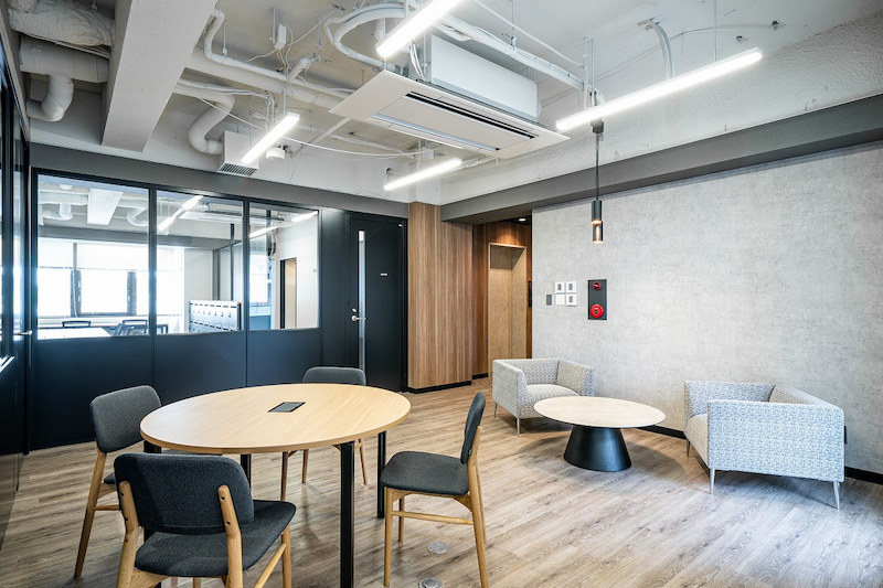 オフィスにリフレッシュルームを作るメリット5つ！導入のポイントは？ワークデザインジャーナル