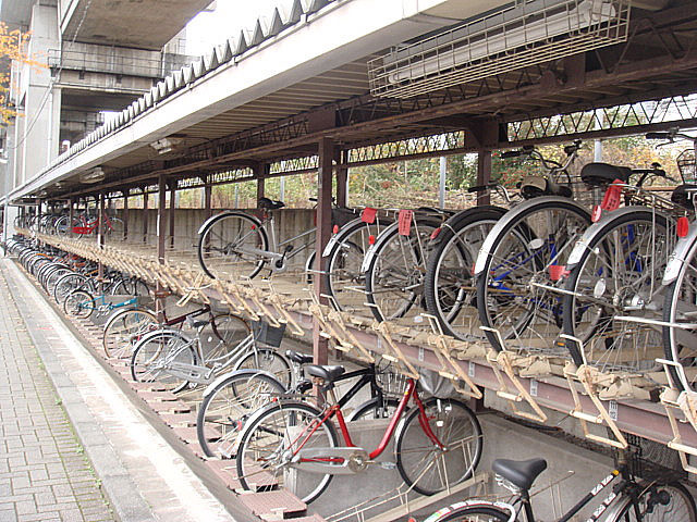 牛久駅東口駐車場 JR牛久駅徒歩２分バイク専用予約制タイムズのB